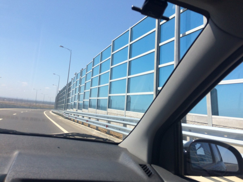 Пустота: в сети показали фото Керченского моста