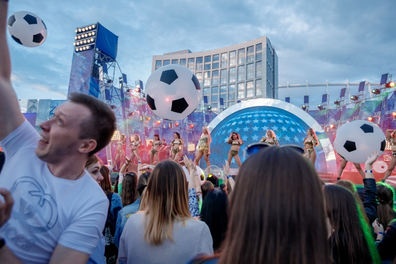 Высшая лига: Оля Полякова подняла на уши весь Киев (фото)