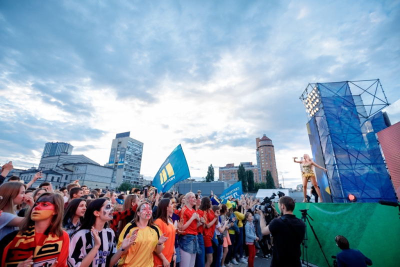 Высшая лига: Оля Полякова подняла на уши весь Киев (фото)