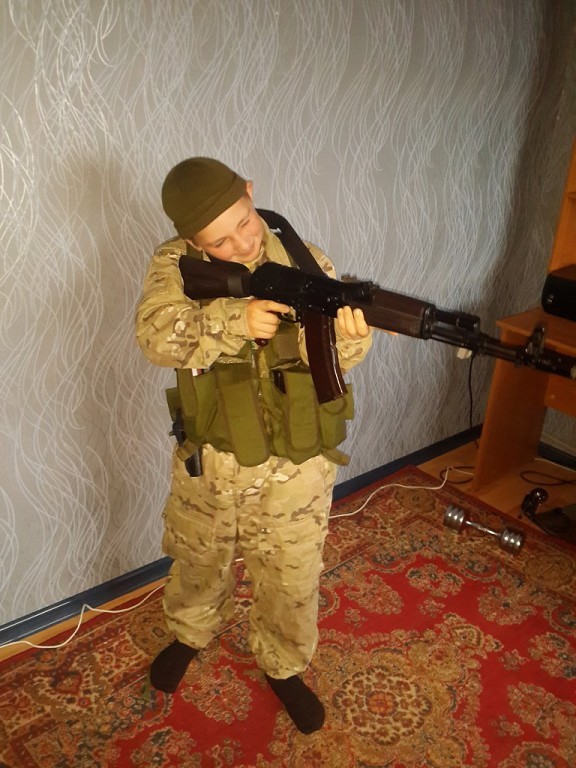 В "Миротворец" попал 13-летний боевик "ЛНР"