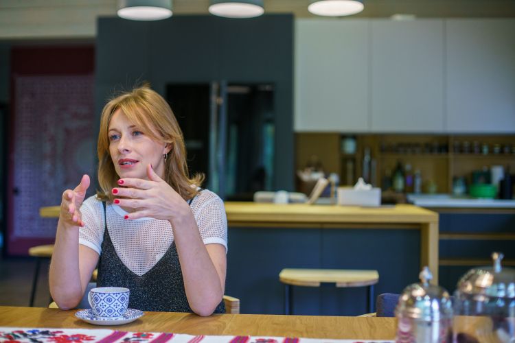 Актриса &quot;Квартала 95&quot; показала свой шикарный дом в Киеве