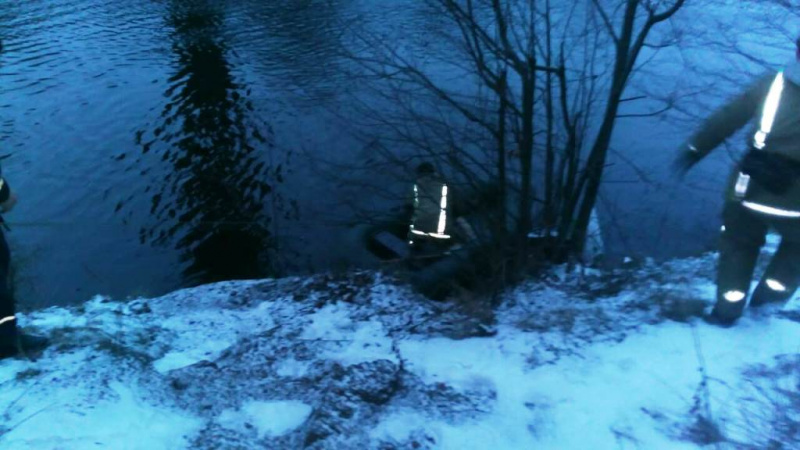 У Житомирі жінка стрибнула з 45-метрового мосту