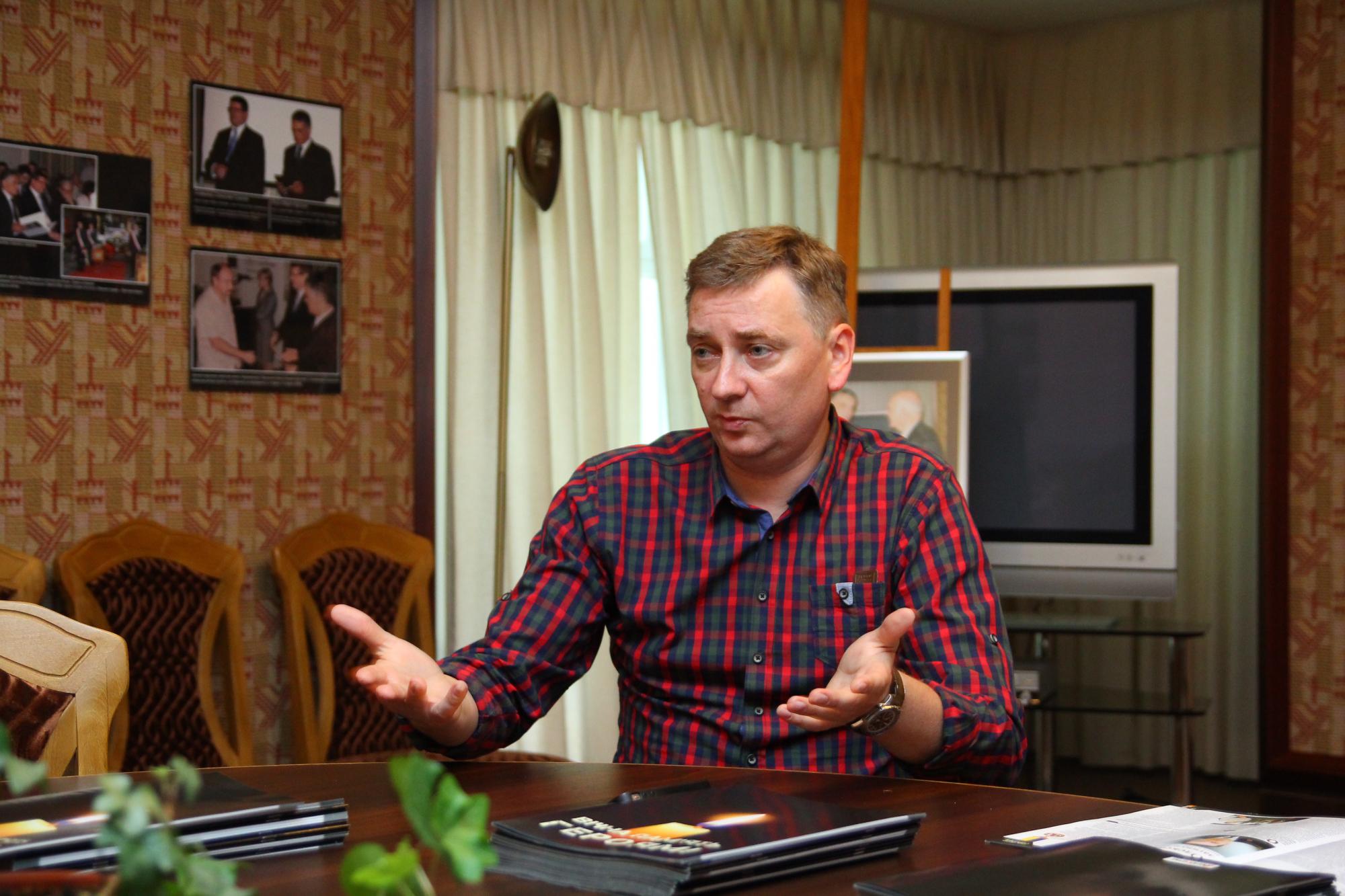 "5 секунд, 5 днів": автор романа "Иловайск" Евгений Положий написал новую книгу о жизни, войне и справедливости