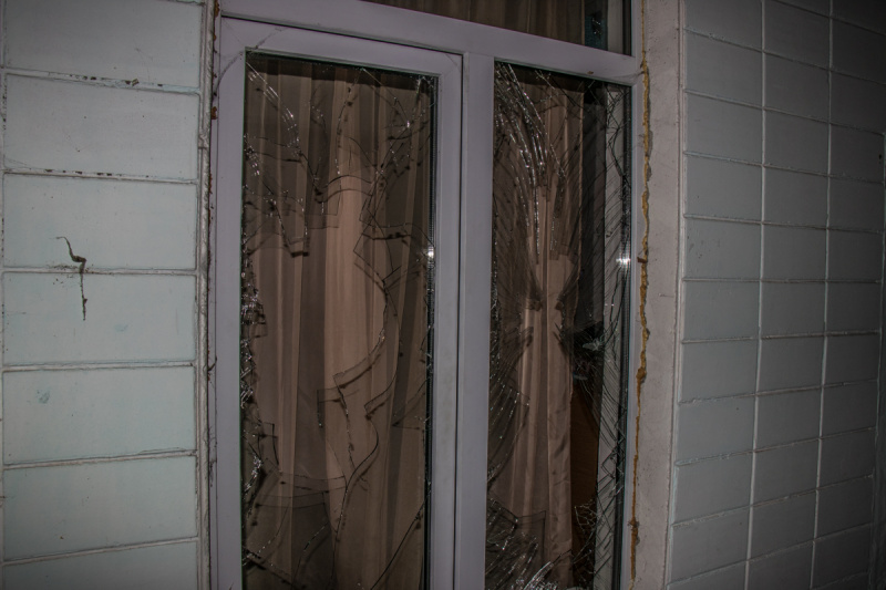 У Києві чоловік повибивав вікна в дитсадку, щоб бути схожим на Саакашвілі