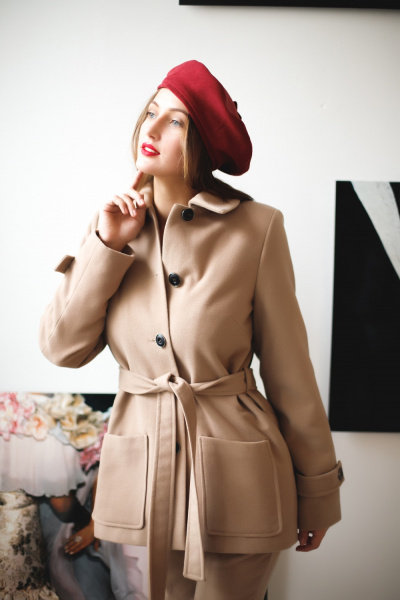 Гимнастка Анна Ризатдинова примерила роль модели в fashion-съемке известного украинского дизайнера