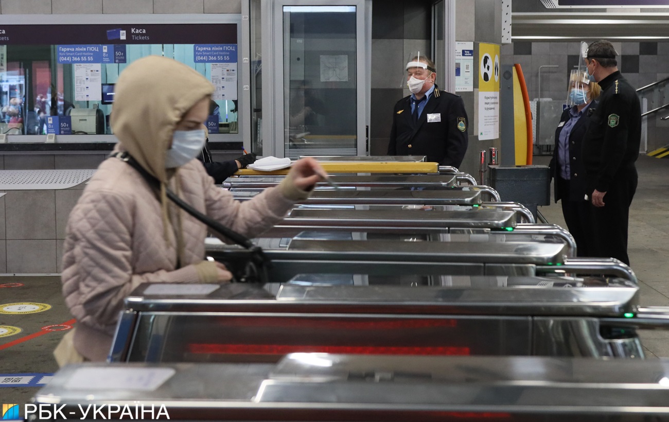 У Києві запустили метро: фото та відео з оновленої підземки