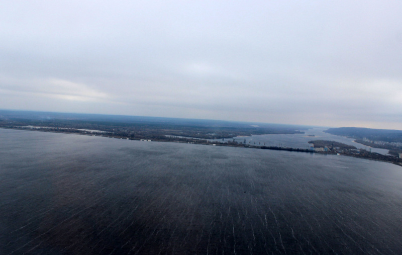 Ищут третий день: под Киевом пропал рыбак и его 12-летний сын