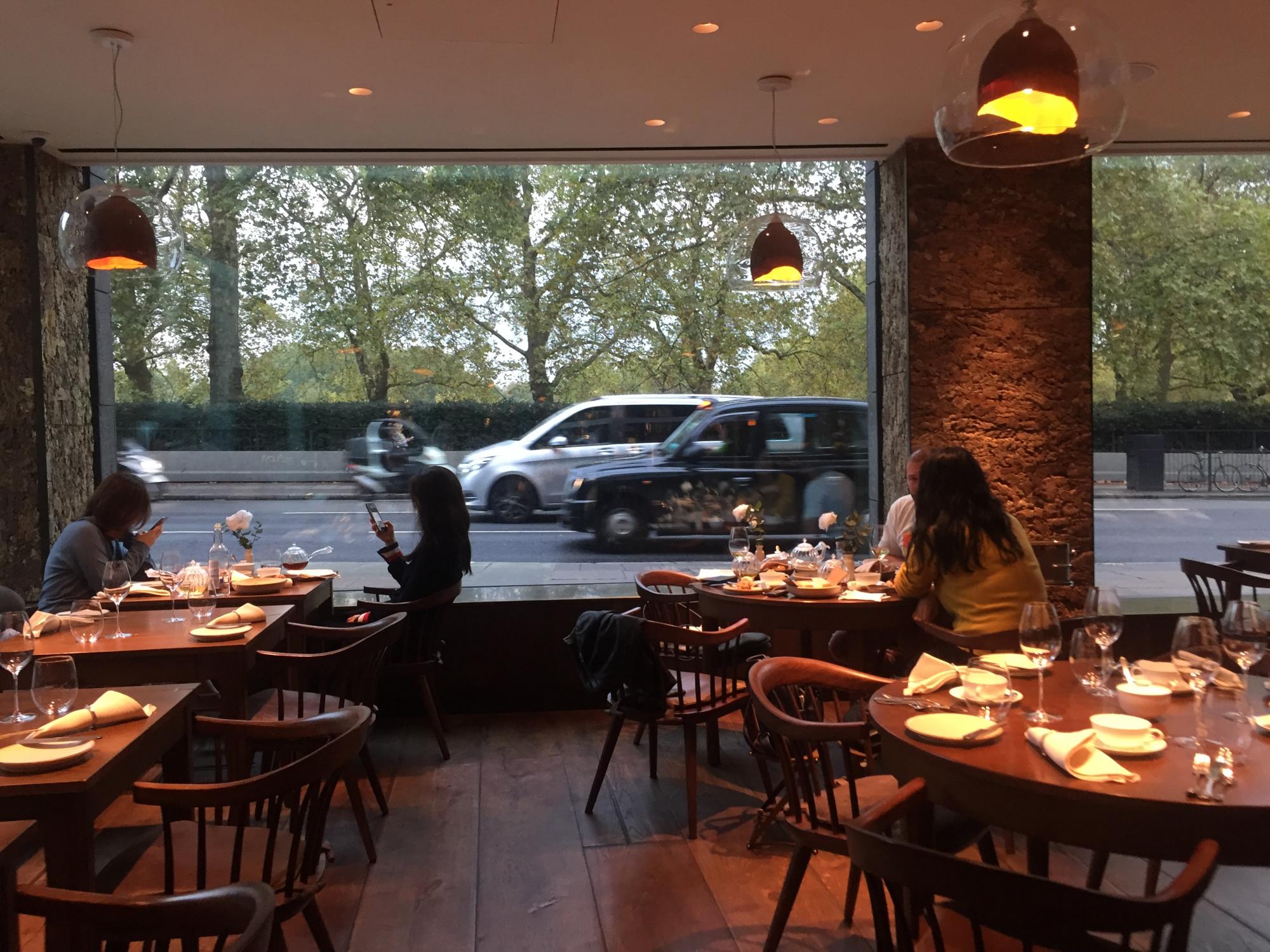 &quot;Свобода взглядов - самое главное&quot;: Евгений Чичваркин о гей-прайдах, РПЦ и советском прошлом