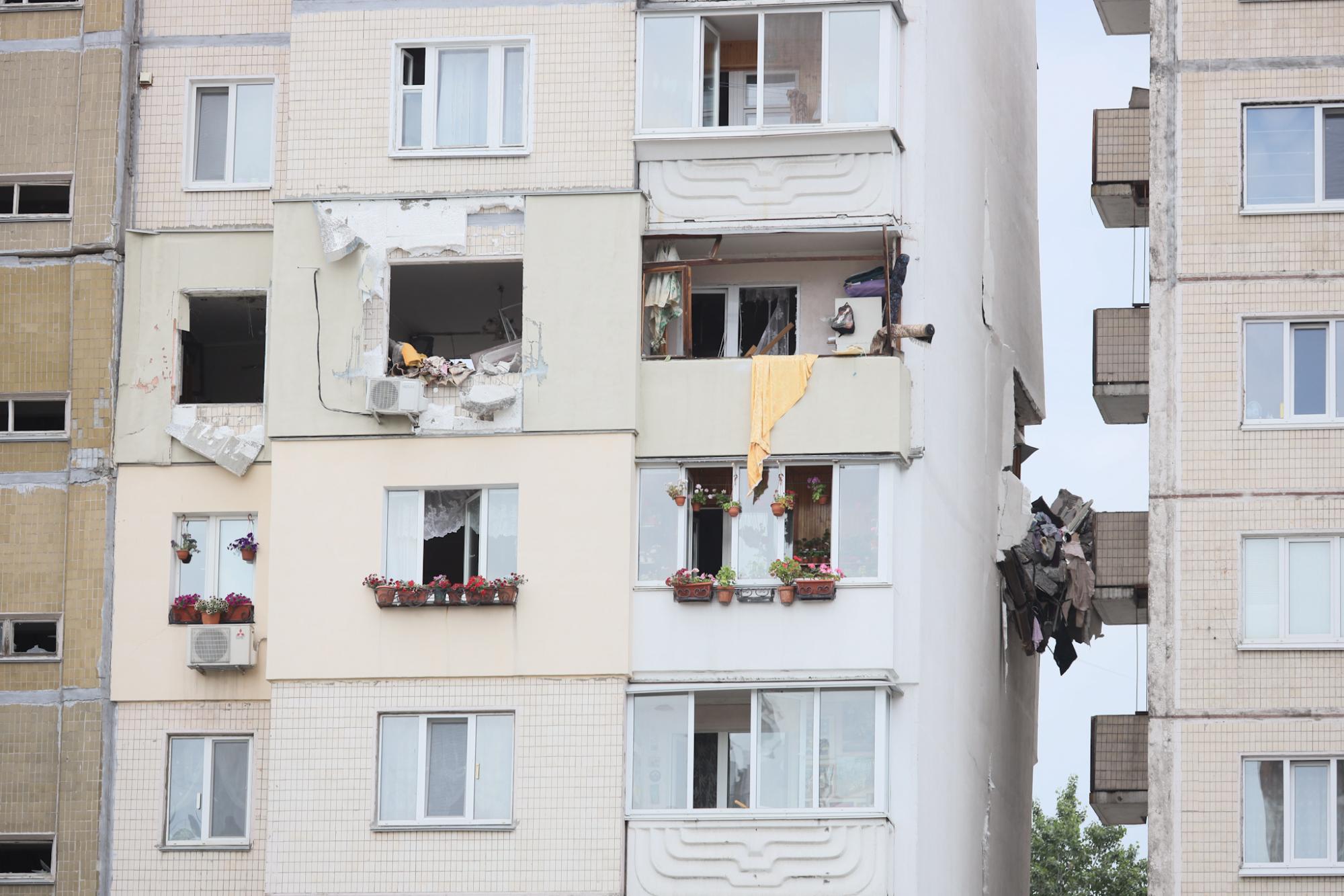 Мешканка будинку, що вибухнув у Києві, розповіла про чудесне спасіння