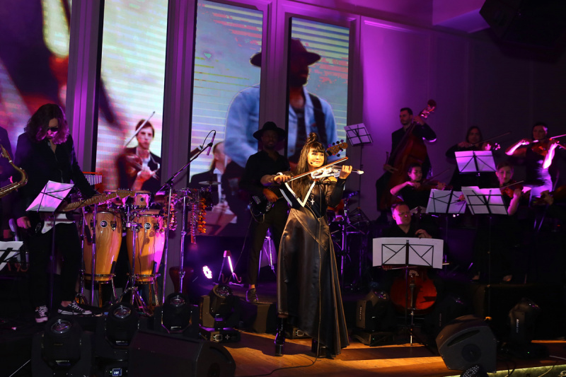 Ассия Ахат презентовала в Киеве альбом, который подан сразу на восемь номинаций &quot;Грэмми&quot;