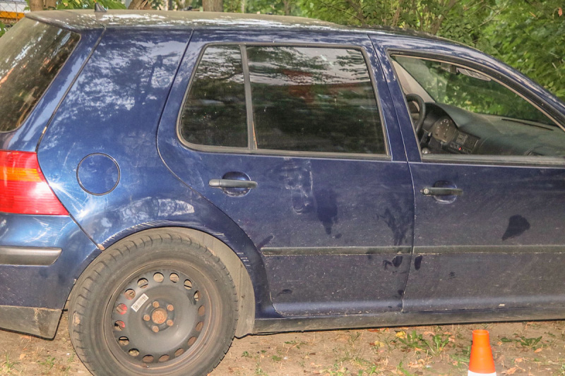 В Киеве на глазах у людей похитили мужчину (фото)