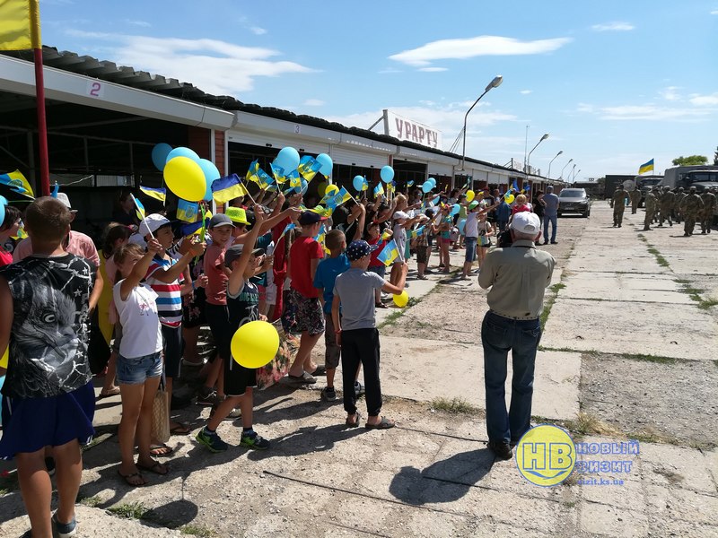 В сети показали трогательную встречу украинских бойцов возле Крыма (видео)