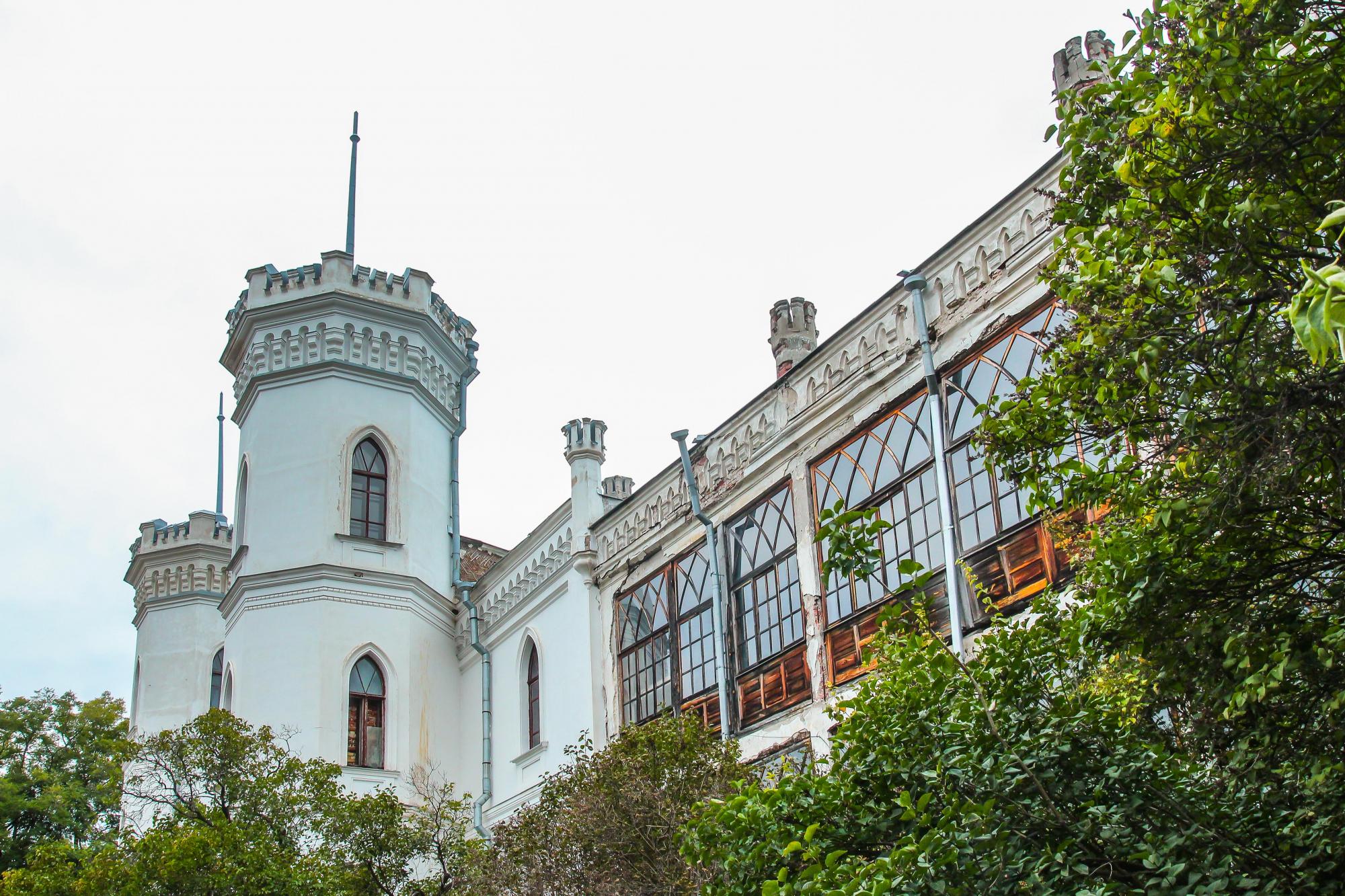 Шарівський палац