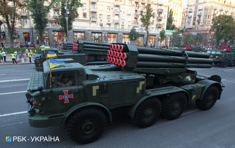 250 единиц техники и 4,5 тысячи военных: яркие фото репетиции парада ко Дню Независимости