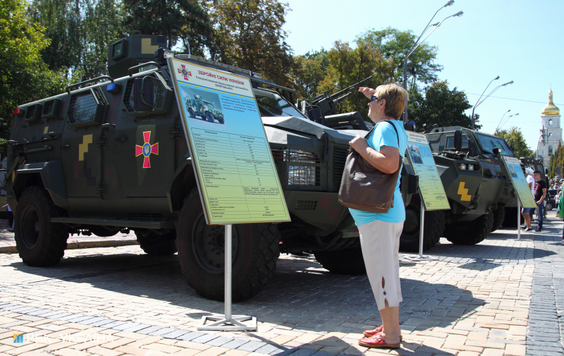 "Міць нової української армії": в центре Киева собрали лучшие образцы военной техники (фото)