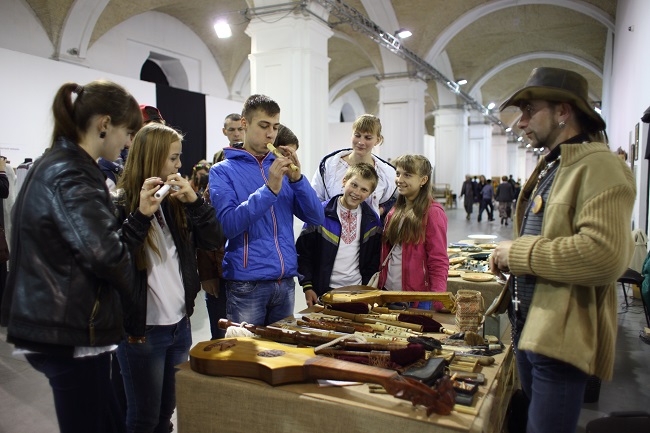 Для детей на фестивале "ЭтноМир" работает особенная программа