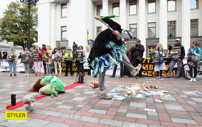 &quot;Серце мають всі тварини, зупиніть здирання шкіри&quot;: почему украинцы против производства меха в Украине