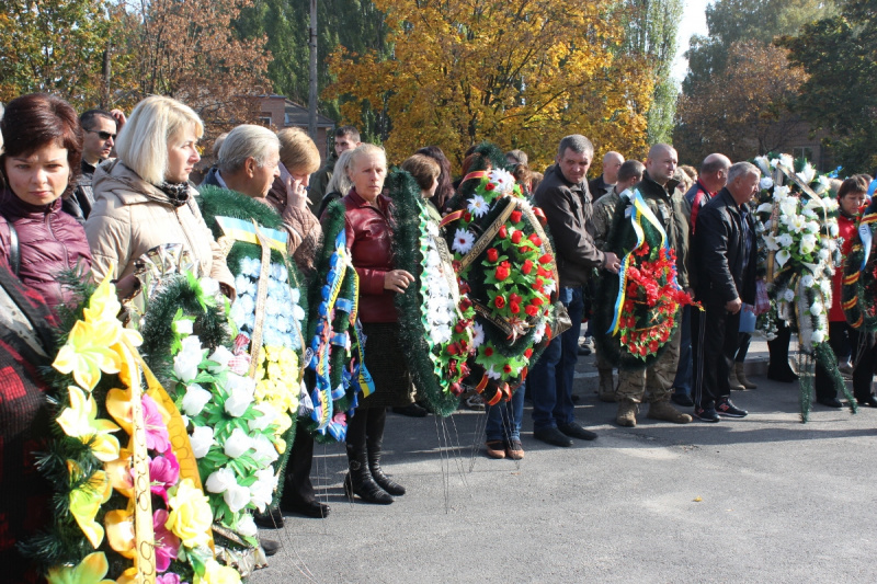 Был прекрасным человеком и другом: в Кропивницком провели в последний путь 47-летнего воина АТО