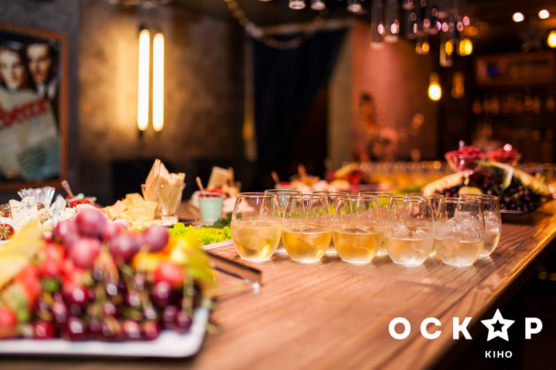 8 подруг Оушена: Зеленський, Фролова та інші зірки відвідали прем'єру фільму (фото)