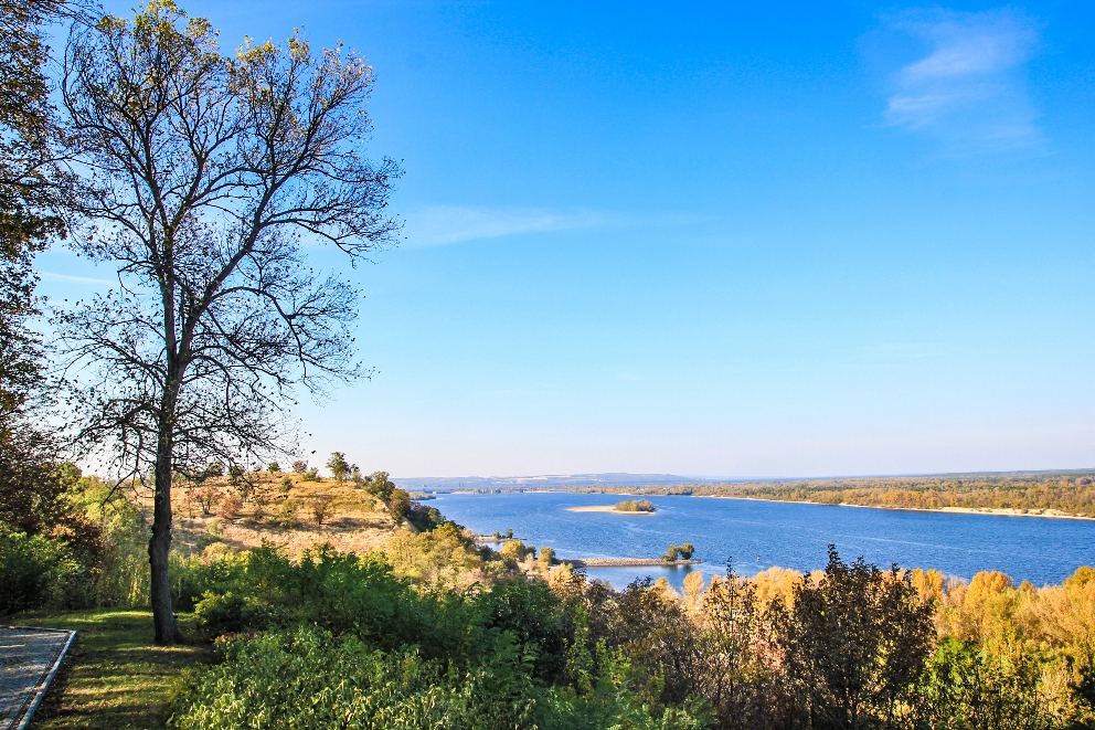 Тур выходного дня из Киева: живописное озеро, Тарасова гора и Каневский заповедник