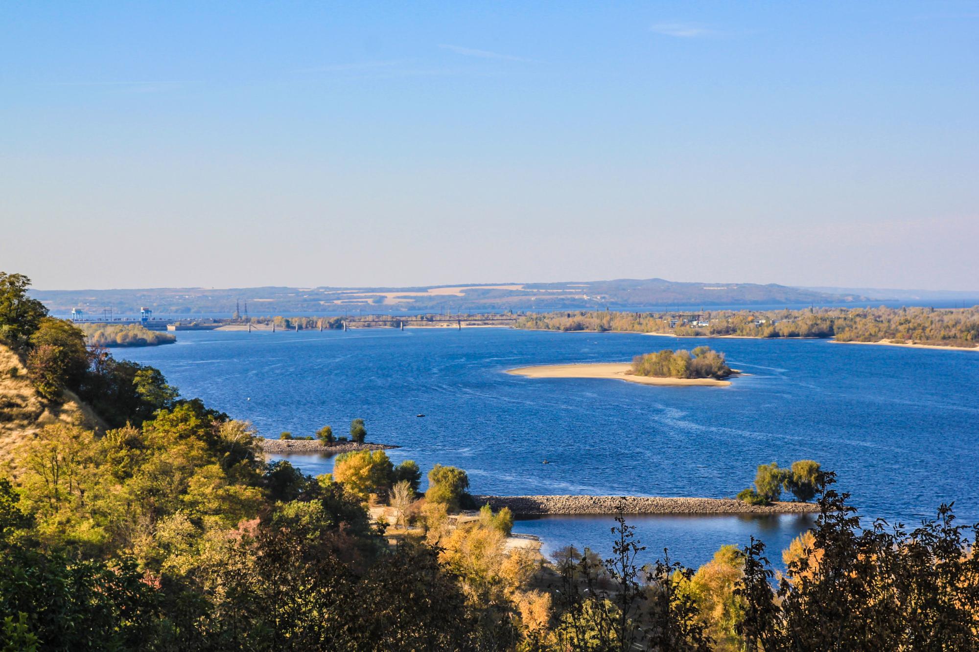 Тур вихідного дня з Києва: мальовниче озеро, Тарасова гора і Канівський заповідник