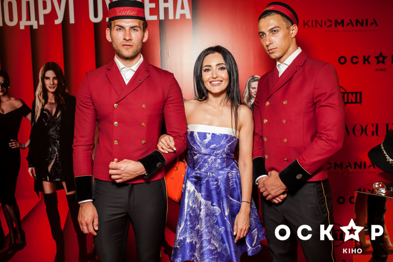 8 подруг Оушена: Зеленський, Фролова та інші зірки відвідали прем'єру фільму (фото)