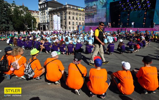 В Киеве дети установили новый танцевальный рекорд: яркие фото