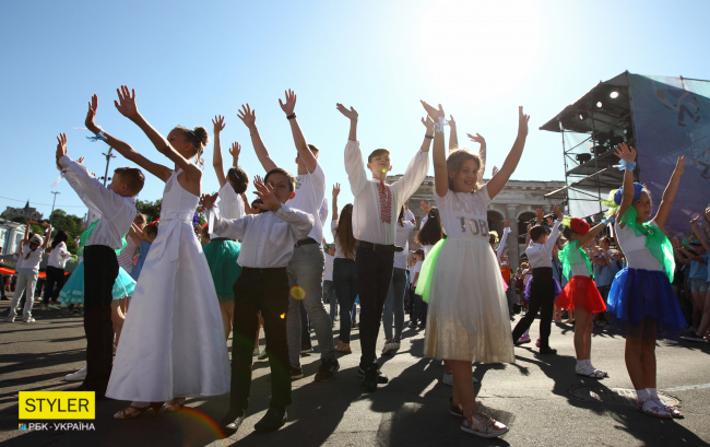 В Киеве дети установили новый танцевальный рекорд: яркие фото
