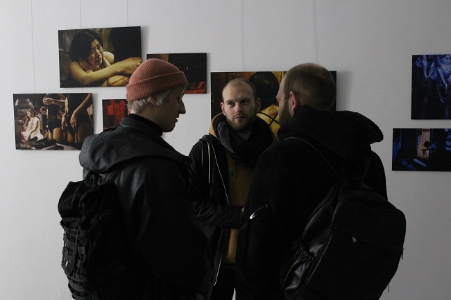 Украинский фотограф показал закулисье ночных клубов Китая (18+)