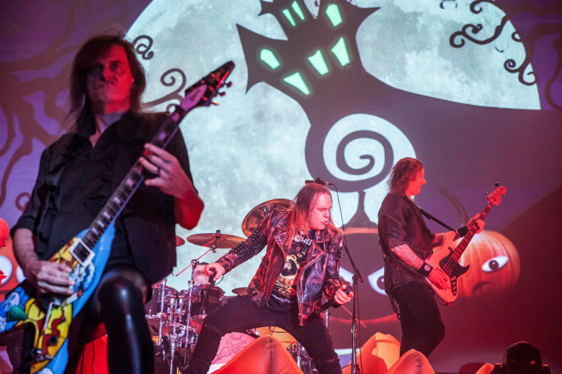 "Таке не повториться": у Києві виступили легендарні Helloween у класичному складі