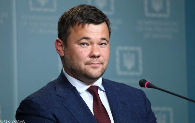 Скільки Зеленський витрачає на відрядження: названа сума