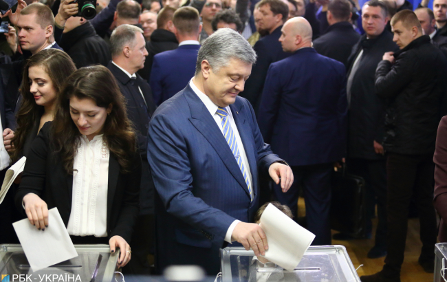 Зеленському і Порошенку запропонували новий формат дебатів: як у США