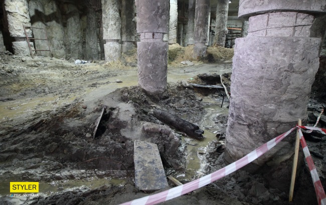 Підтоплення розкопок на Поштовій: унікальні знахідки часів Київської Русі вкотре під загрозою