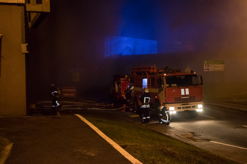 В Киеве произошел пожар в популярном гипермаркете: появились подробности инцидента