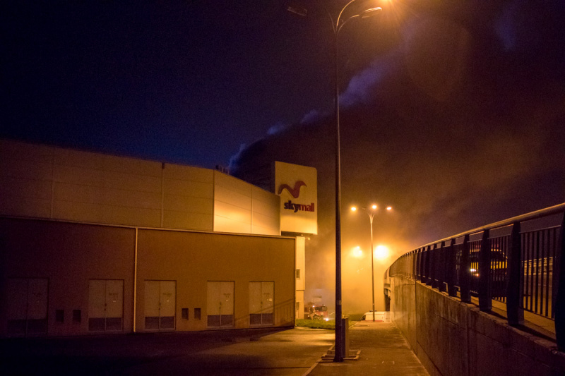 В Киеве произошел пожар в популярном гипермаркете: появились подробности инцидента