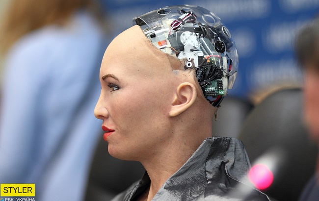 Гиноид София