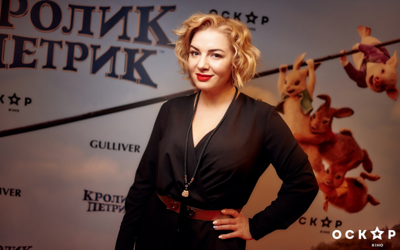 Євген Кошовий з сім'єю, Катя Осадча та інші зірки на прем'єрі комедії "Кролик Петрик" (фото)