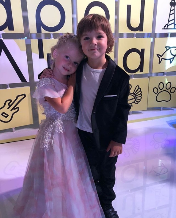 "Кайфовый праздник": Лобода с дочкой повеселилась на дне рождения детей Галкина и Пугачевой