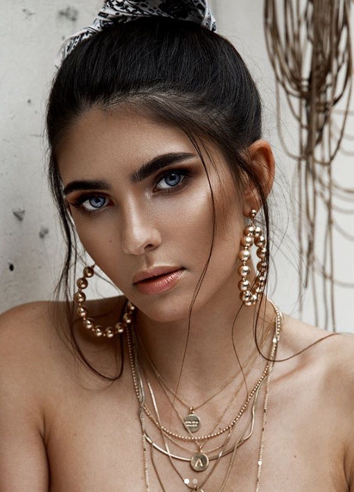 Не тільки Дідусенко: ще одну переможницю конкурсу краси позбавили корони