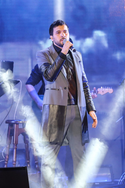 "Диво": как в Киеве прошел концерт азиатской звезды JONIBEK (фото)