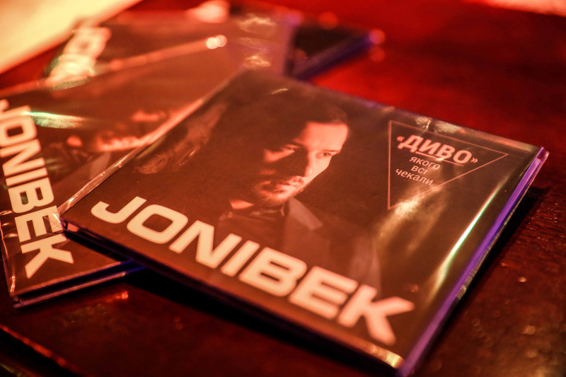 "Диво": как в Киеве прошел концерт азиатской звезды JONIBEK (фото)