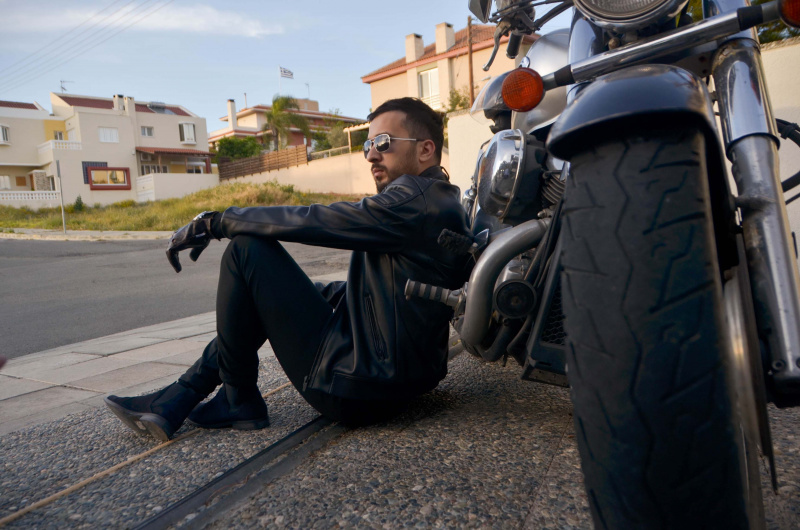 Вице-мисс Украина замечена в объятиях известного певца