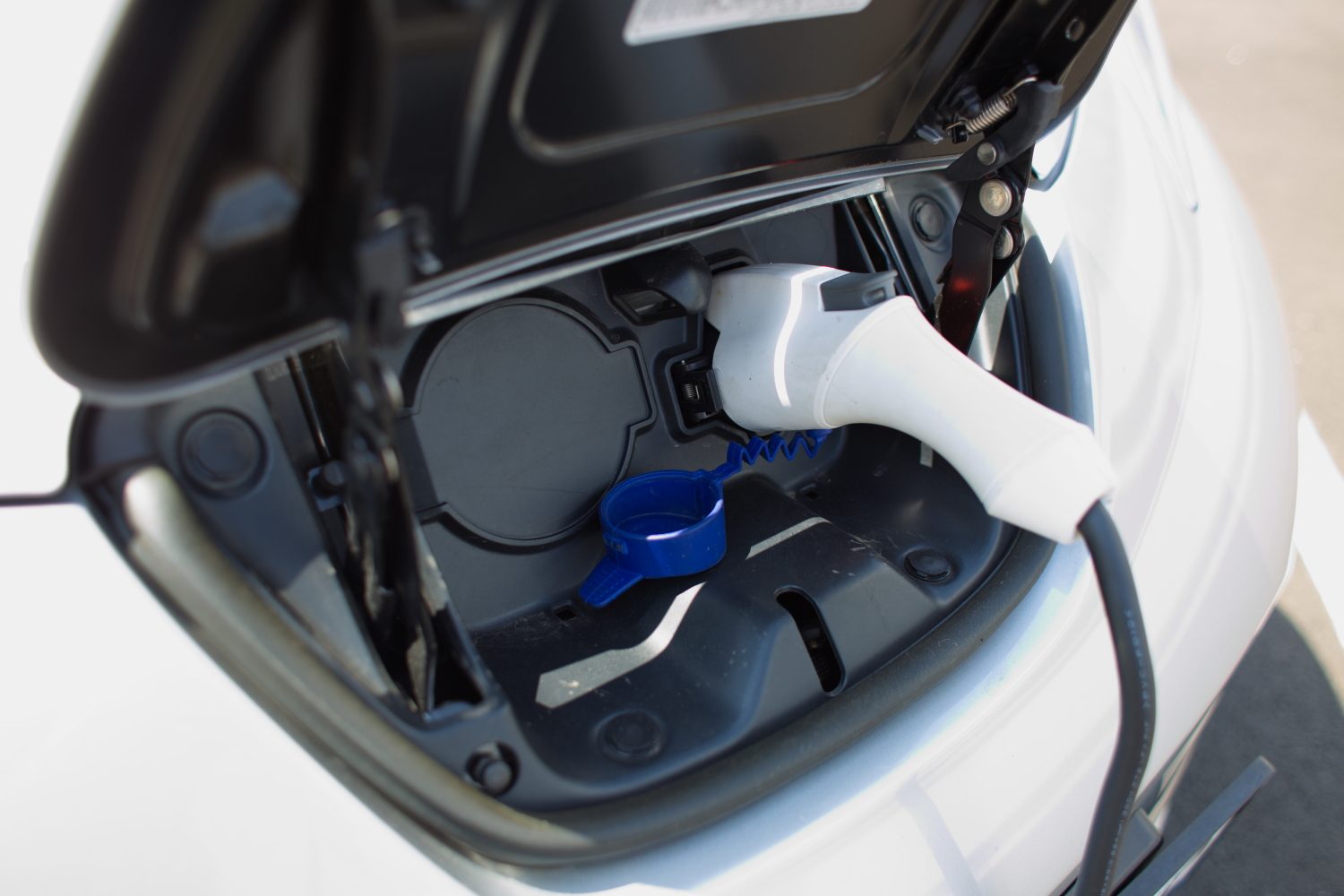 Nissan Leaf: электрическая зависимость, или дневник экомана