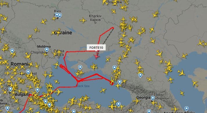 Літак і безпілотник ЗС США літають біля окупованих територій України (маршрут)