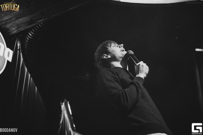 Не Поперечний: стендап-комік, що виступав у Криму, їде в Україну