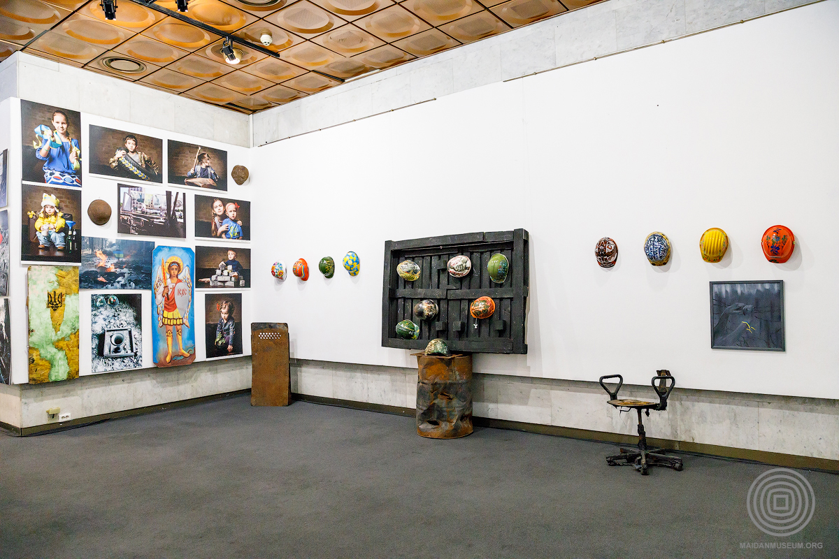 "Агрессор планировал захватить Украину": в Музей Майдана передали новую коллекцию творчества