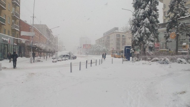 Ивано-Франковск оказался в плену снега: опубликованы фото