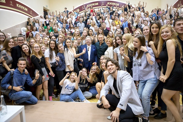 "Это было нелегко": Винник провел первый мастер-класс для студентов (фото, видео)