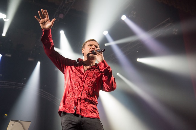 Певец Олег Скрипка