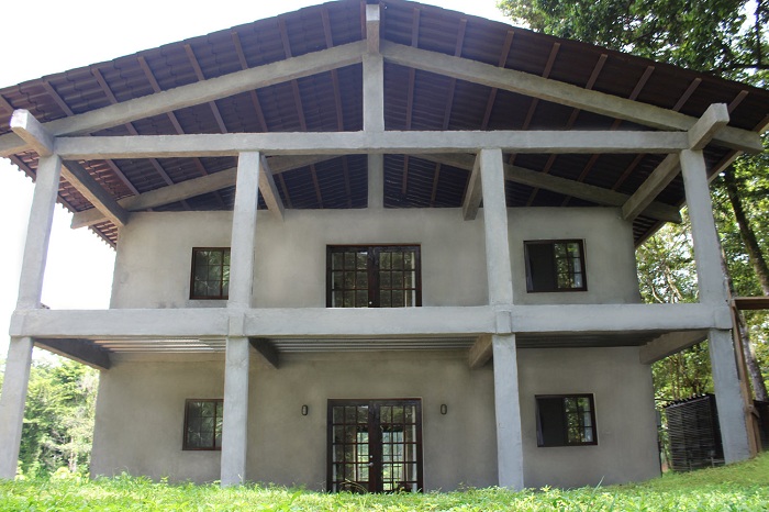 У Панамі будують село з пластикових пляшок